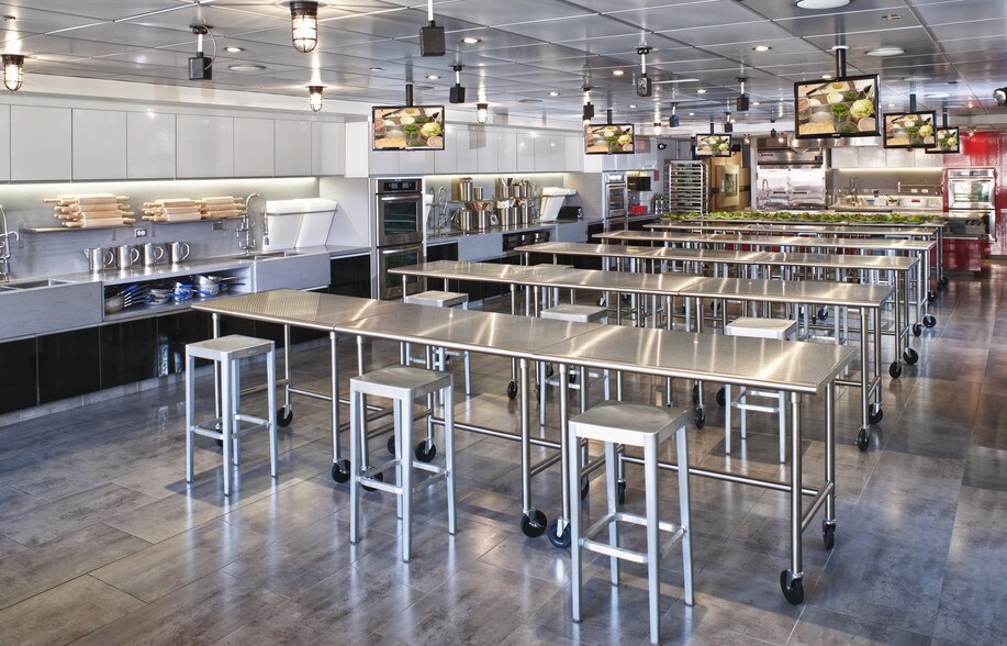 More Photos Of 918 F St NW, Washington Office For Sale