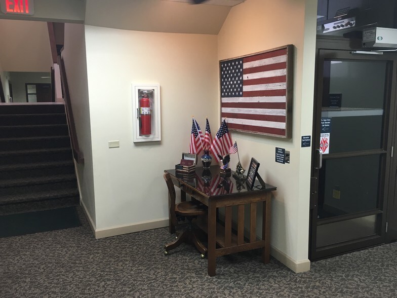 More Photos Of 2815 Old Jacksonville Rd, Springfield Office For Lease