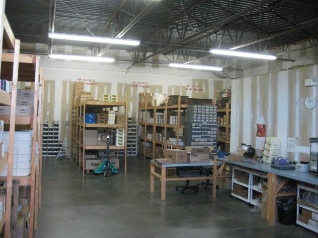 More Photos Of 4913 Chastain Ave, Charlotte Light Manufacturing For Lease