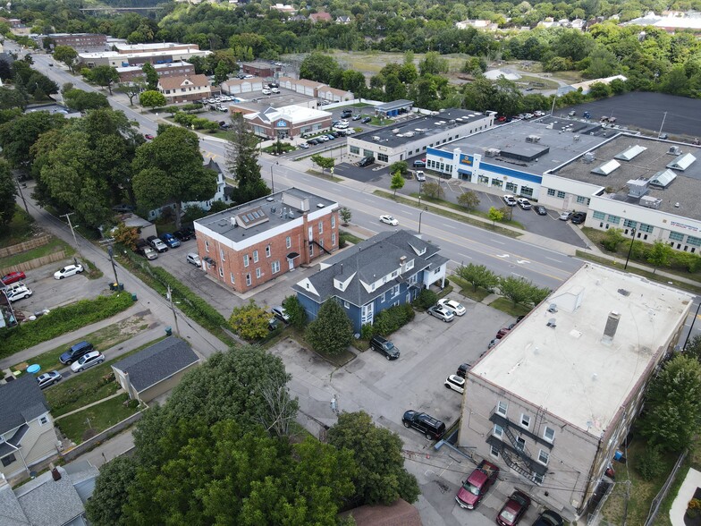 More Photos Of 189 Lake Ave, Rochester Apartments For Sale