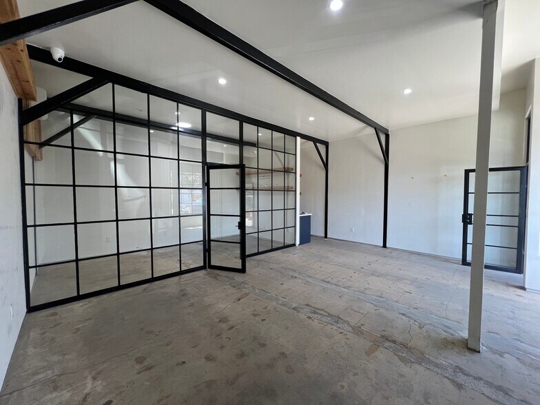 More Photos Of 9127 S Western Ave, Los Angeles Storefront For Lease