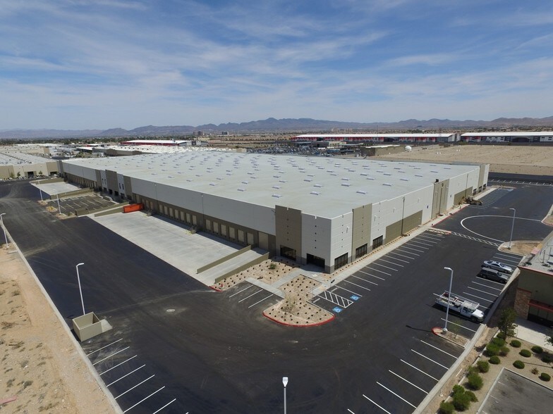More Photos Of 7015 Corporate Plaza Dr, Las Vegas Flex For Lease