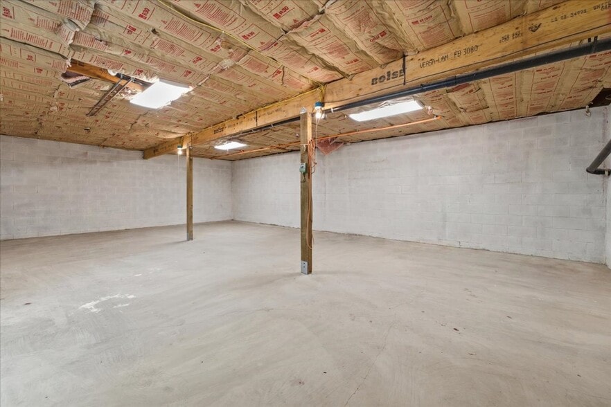 More Photos Of 6911 Engineers rd, Julian Multifamily For Sale