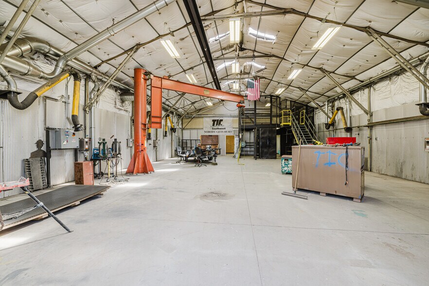 More Photos Of 824 Poplar St, Carlin Industrial For Sale
