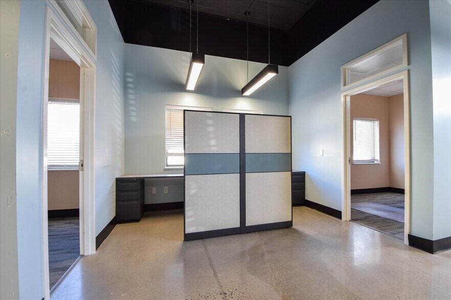 More Photos Of 1405 Mill Race Dr, Salem Industrial For Sale