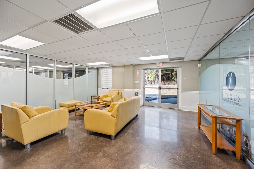 More Photos Of 6116 Old Mendenhall Rd, High Point Warehouse For Lease