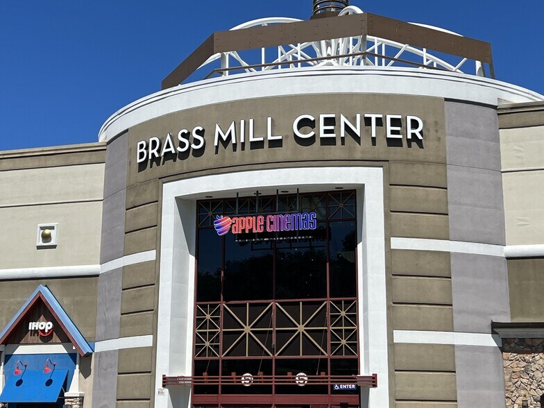 More Photos Of 425-525 Union St, Waterbury Unknown For Lease