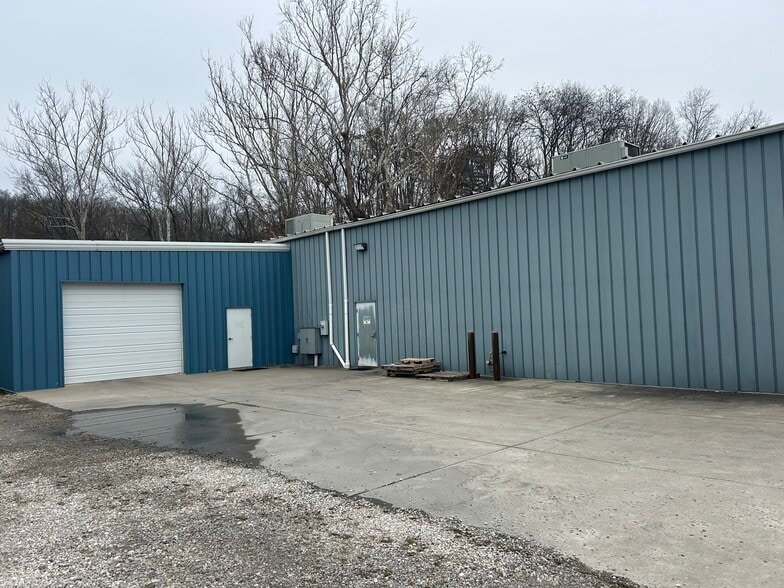 More Photos Of 7000 Fairlawn Ave, Dunbar Research And Development For Lease