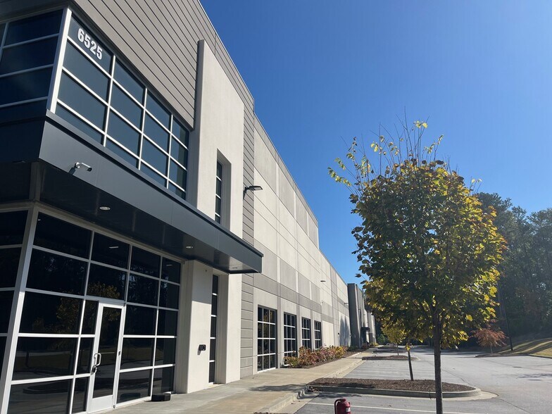 More Photos Of 6525 Mall Blvd, Union City Warehouse For Lease