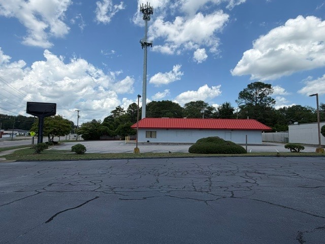 More Photos Of 2820 Ramsey St, Fayetteville Freestanding For Sale
