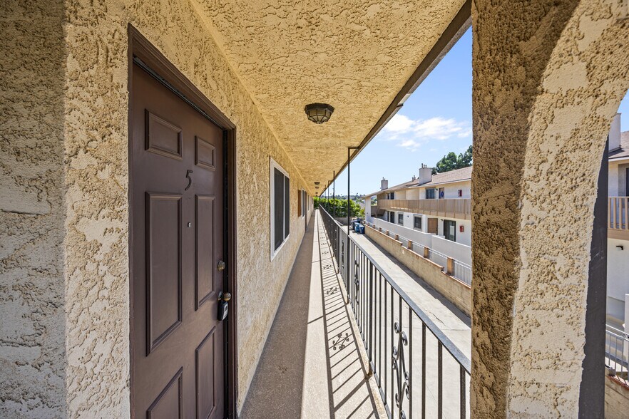 More Photos Of 508 W Imperial Ave, El Segundo Apartments For Sale