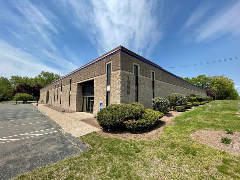 More Photos Of 1399 Blue Hills Ave, Bloomfield Light Manufacturing For Lease