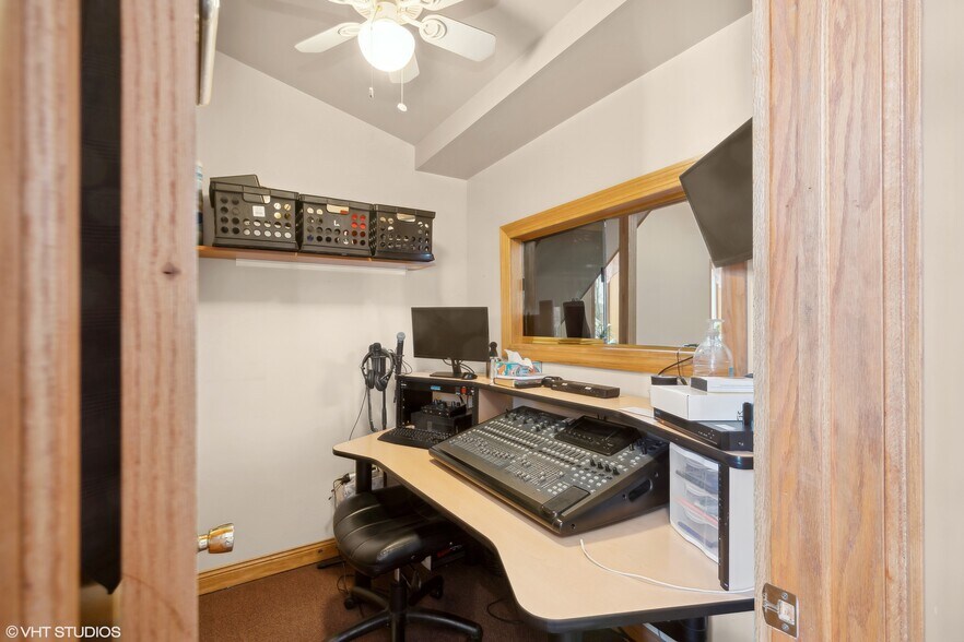 More Photos Of 3334 S Paulina St, Chicago Specialty For Sale