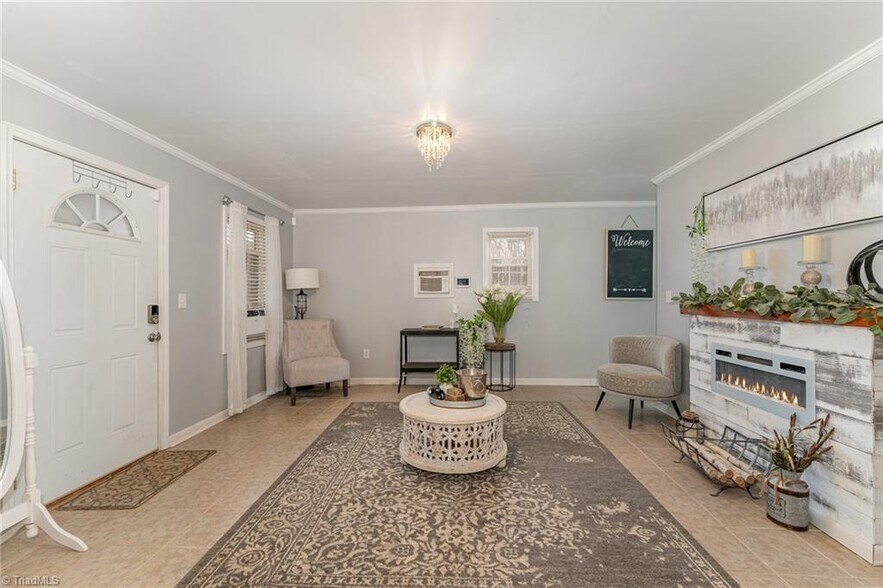 More Photos Of 23122 S NC Highway 109, Denton Specialty For Lease