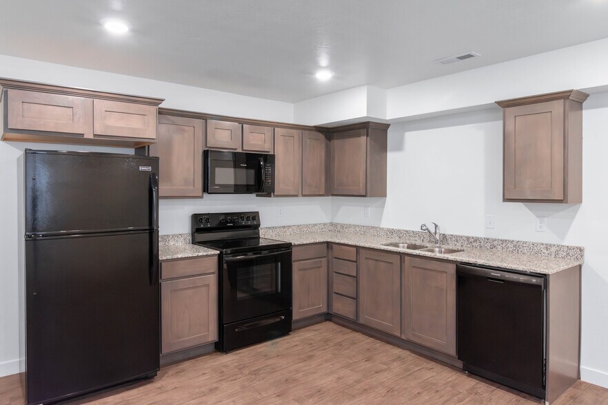 More Photos Of 14922 S Lost Miner Ln, Herriman Apartments For Sale