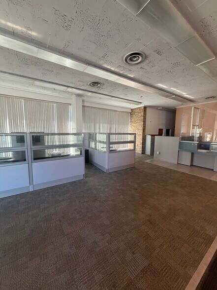 More Photos Of 1575 Brunswick Ave, Lawrence Township Cumberland Bank For Lease