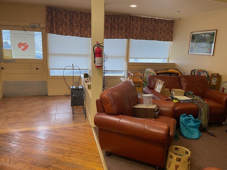 More Photos Of 1011 Main St, Hampstead Storefront Retail Office For Sale