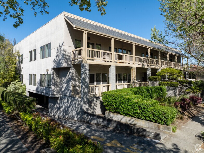 Primary Photo Of 1220-1244 University Dr, Menlo Park Medical For Lease