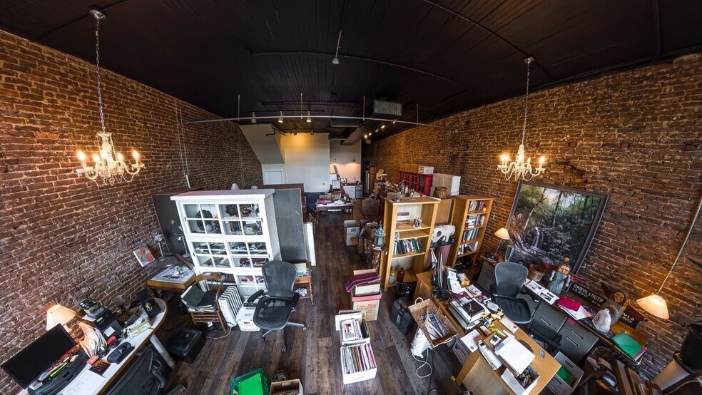 More Photos Of 8-12 Emory, Knoxville Office For Sale