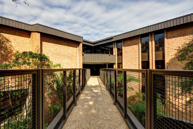 More Photos Of 1524 S Interstate 35 S, Austin Office For Lease