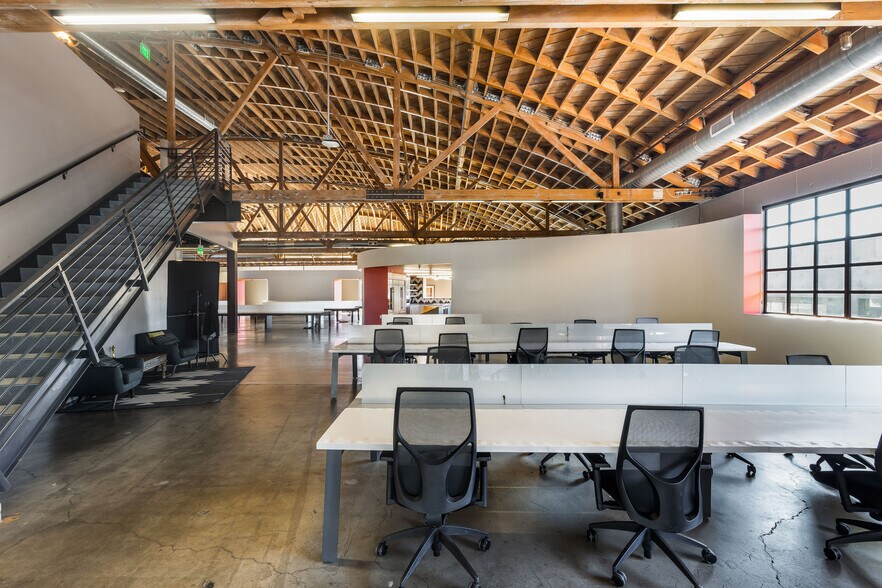 More Photos Of 3644 Eastham Dr, Culver City Loft Creative Space For Lease