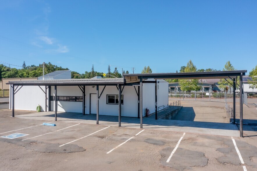 More Photos Of 1480 Grove St, Healdsburg Office For Lease