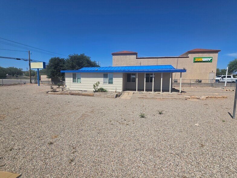 Primary Photo Of 955 W 4th St, Benson Office For Sale