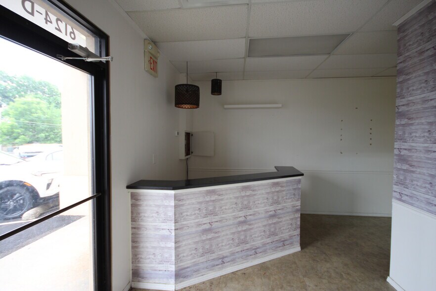 More Photos Of 6124 E 51st Pl, Tulsa Unknown For Lease