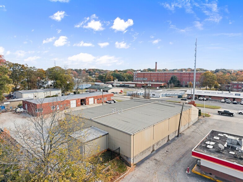 More Photos Of 636 Industrial Blvd, Gainesville Warehouse For Sale