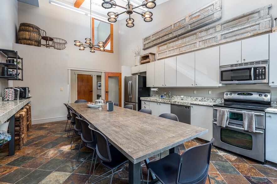 More Photos Of 1127 S Old US 23, Brighton Loft Creative Space For Sale