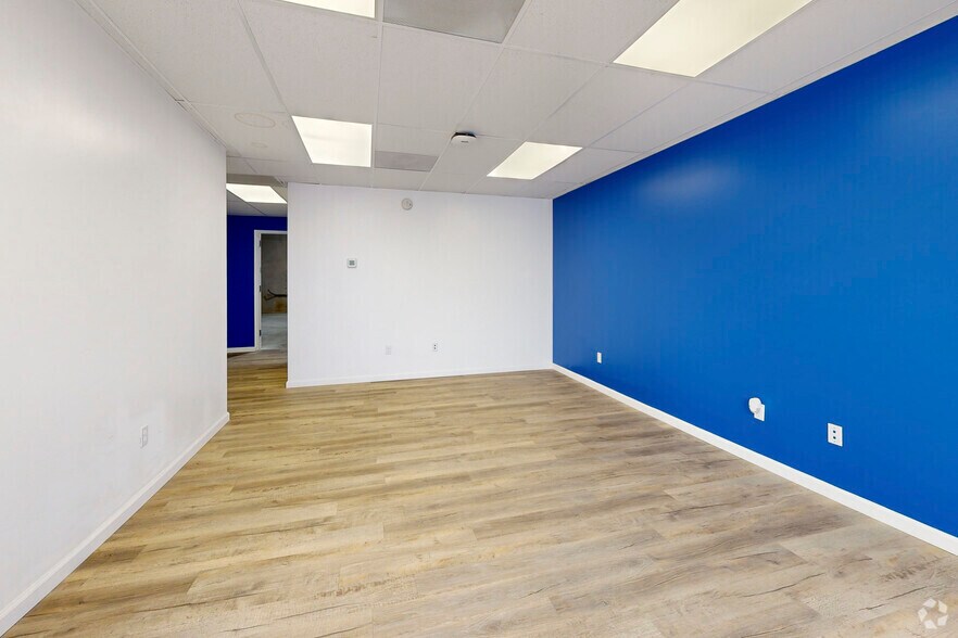 More Photos Of 5347-5353 Sherman St, Denver Warehouse For Lease