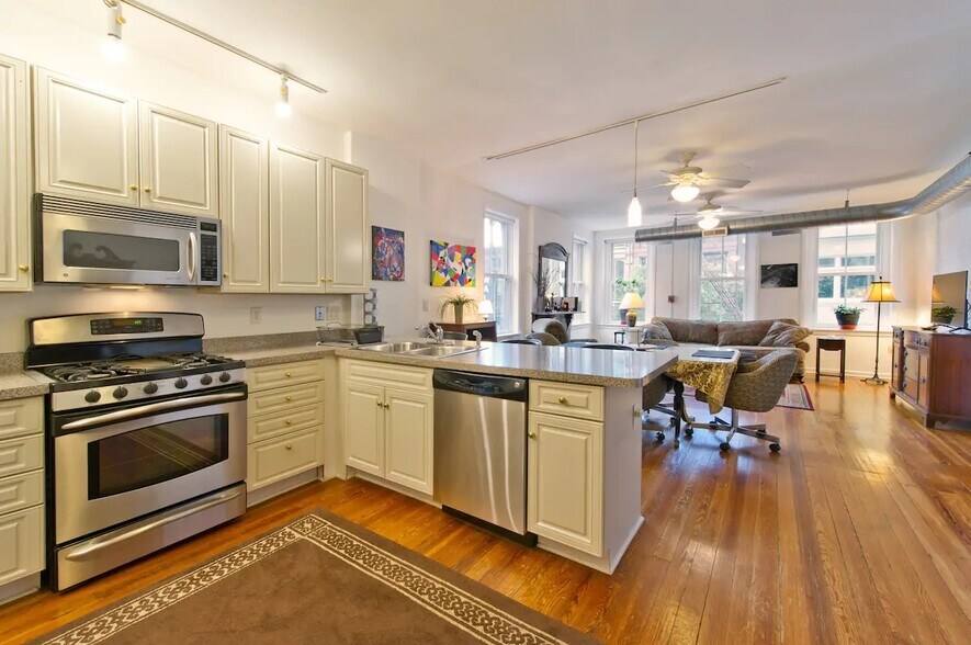 More Photos Of 639 Main St, Cincinnati Apartments For Sale