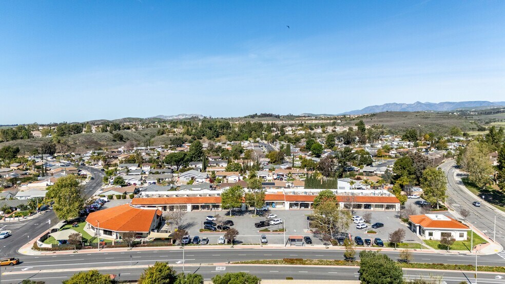Primary Photo Of 14711 Princeton Ave, Moorpark Freestanding For Sale