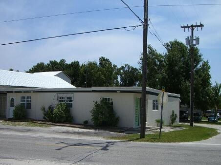Primary Photo Of 1708 Old Dixie Hwy, Vero Beach General Retail For Sale