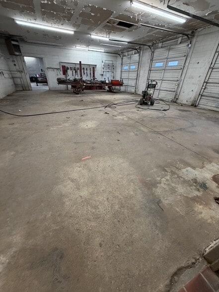 More Photos Of 1741 Harpers Rd, Virginia Beach Auto Repair For Lease