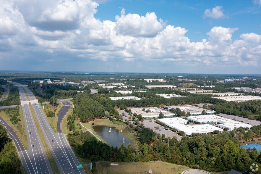 More Photos Of 633 Davis Dr, Morrisville Research And Development For Lease