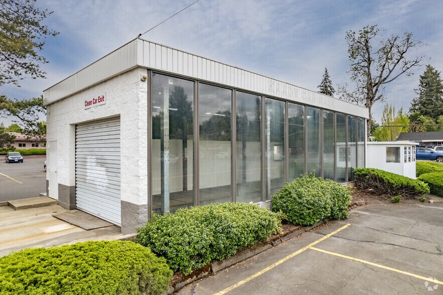 More Photos Of 12000-12070 SW Allen Blvd, Beaverton Unknown For Lease