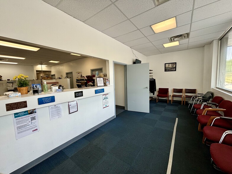 More Photos Of 200 Northern Dr, Troy Medical For Sale