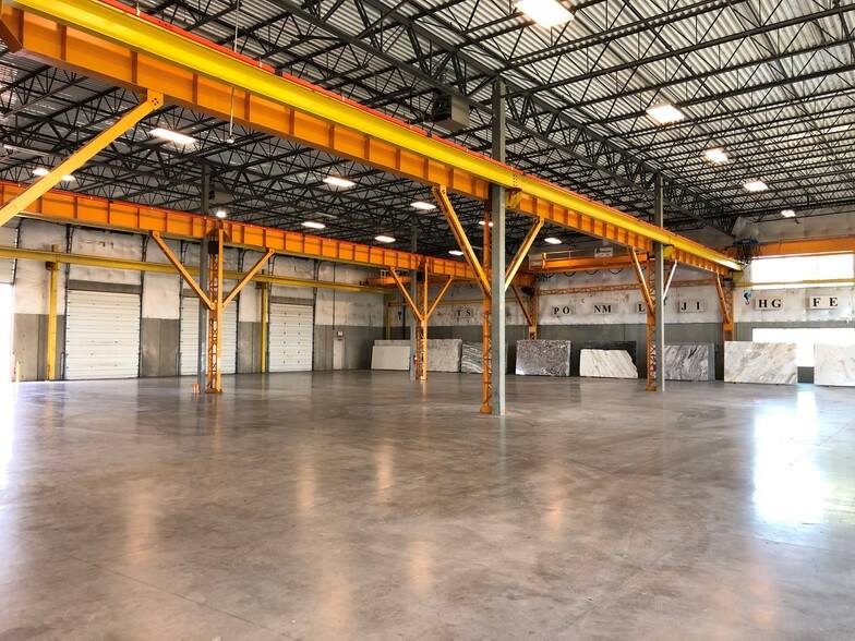 More Photos Of 22930 Quicksilver Dr, Sterling Warehouse For Lease