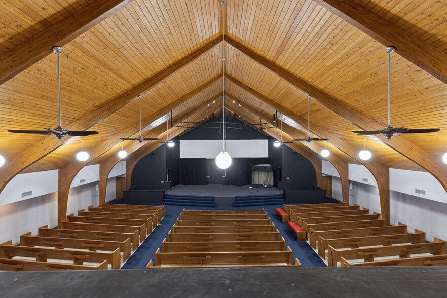 More Photos Of 1919 S Collins St, Arlington Religious Facility For Sale