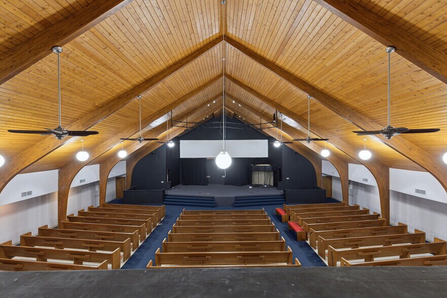 More Photos Of 1919 S Collins St, Arlington Religious Facility For Sale