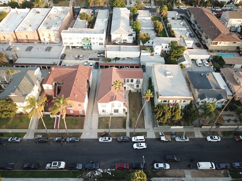 More Photos Of 1152-1158 S Bronson Ave, Los Angeles Apartments For Sale