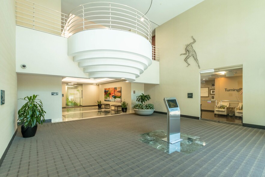 More Photos Of 8010 Roswell Rd, Atlanta Office For Lease