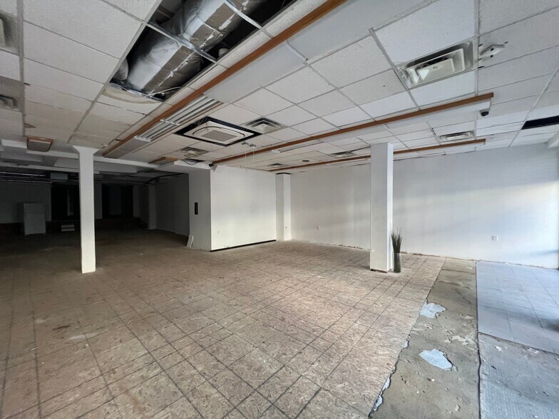 More Photos Of 554-556 W 181st St, New York Apartments For Lease