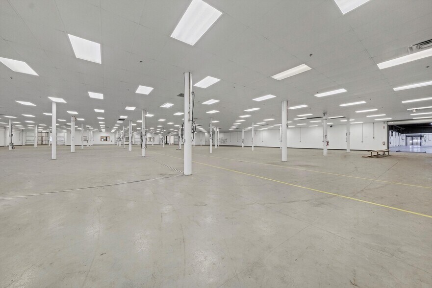 More Photos Of 90-98 Boices Ln, Kingston Warehouse For Sale