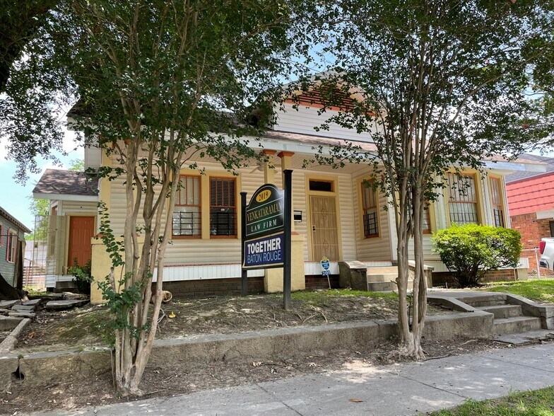 More Photos Of 2019 Government St, Baton Rouge Office For Sale