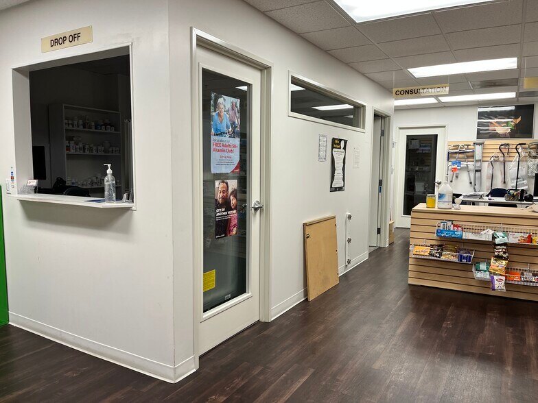 More Photos Of 1577 E Chevy Chase Dr, Glendale Medical For Lease