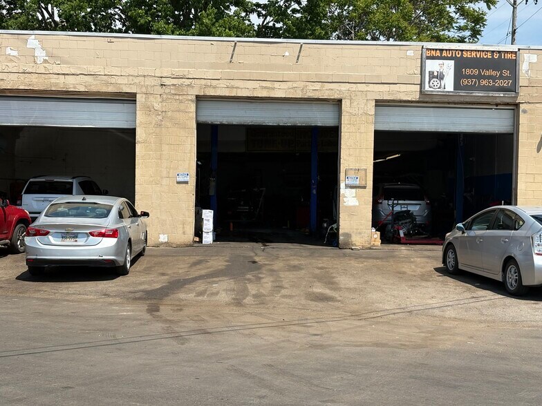 More Photos Of 1809 Valley St, Dayton Auto Repair For Sale