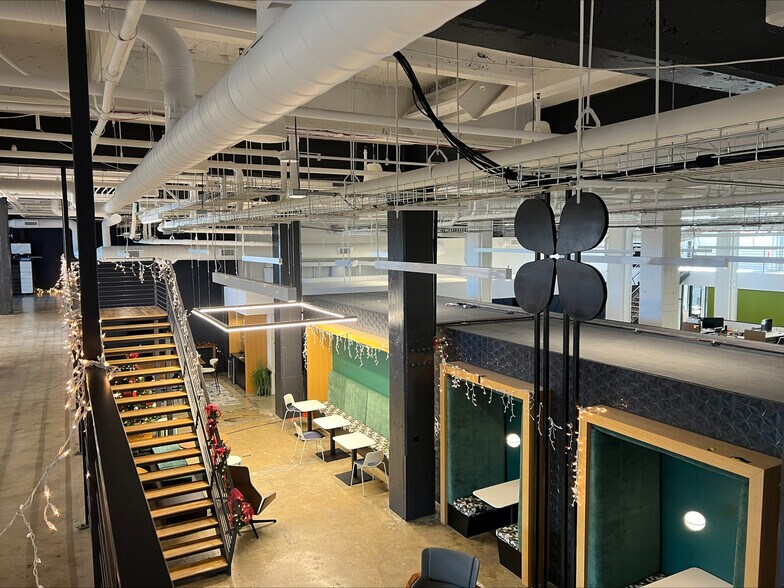 More Photos Of 100 12th St S, Birmingham Office For Lease