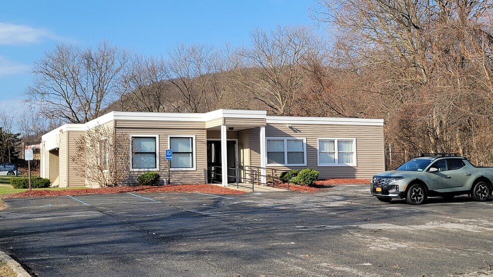 Primary Photo Of 200 Lake St, Newburgh Healthcare For Sale